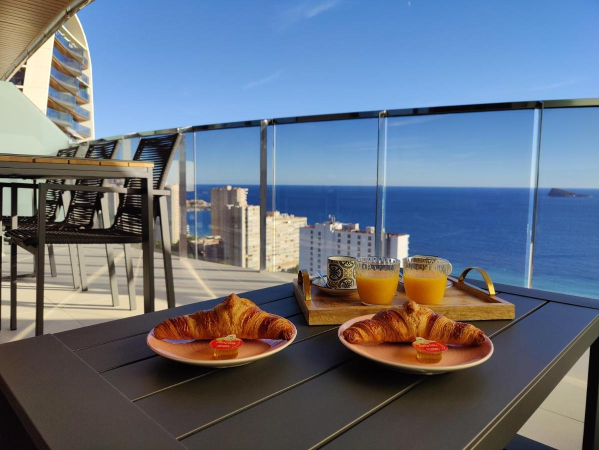 Sunset Waves Superb Apartments Benidorm Esterno foto