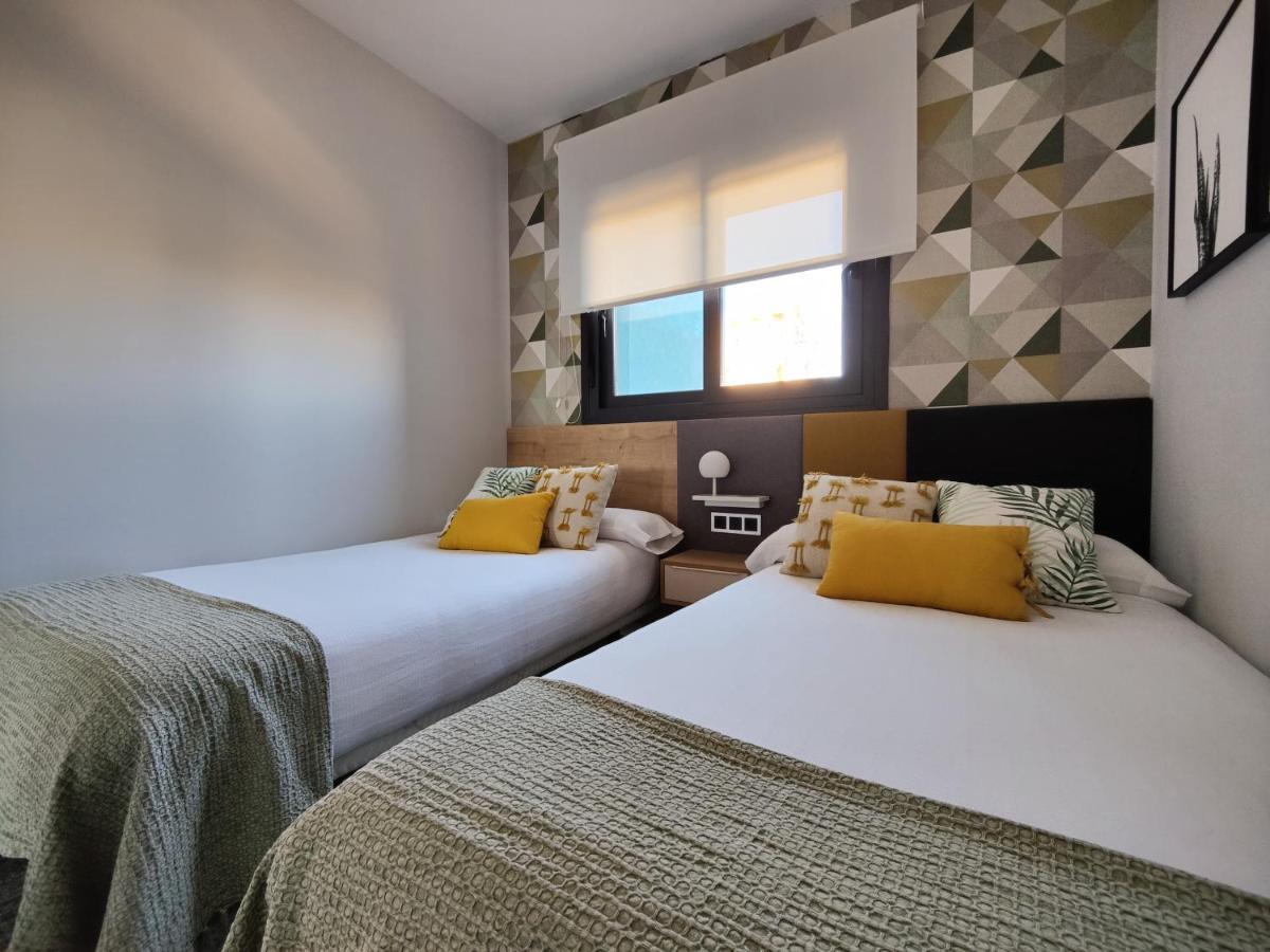 Sunset Waves Superb Apartments Benidorm Esterno foto